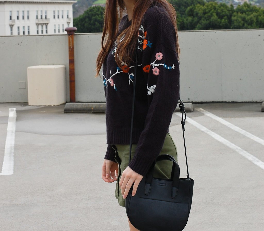 Floral sweater Green skirt side close